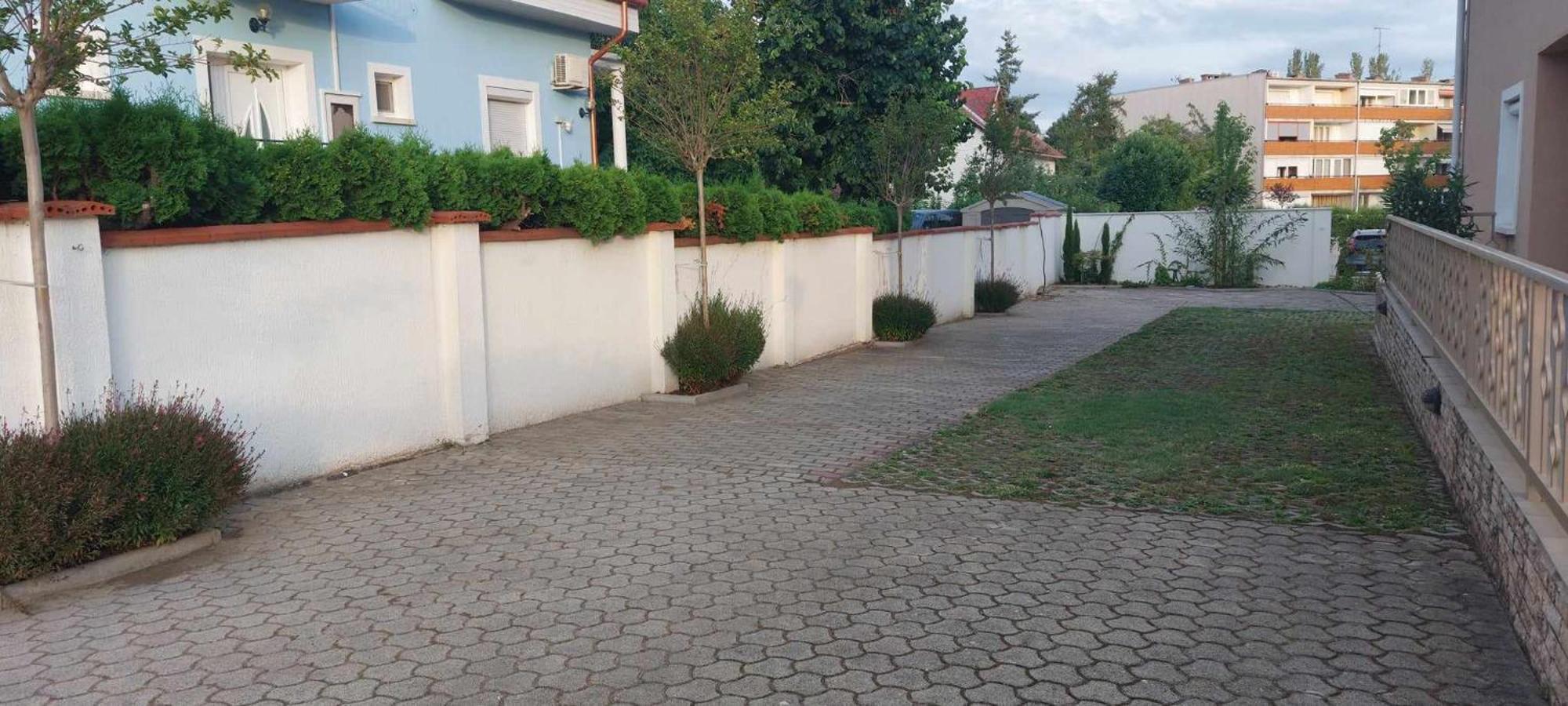 Siesta Apartmanhaz Balatonfuered Bagian luar foto
