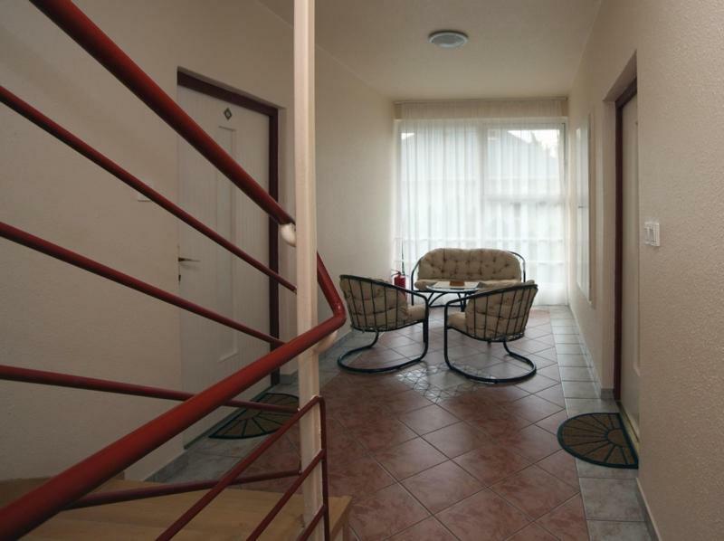 Siesta Apartmanhaz Balatonfuered Bagian luar foto